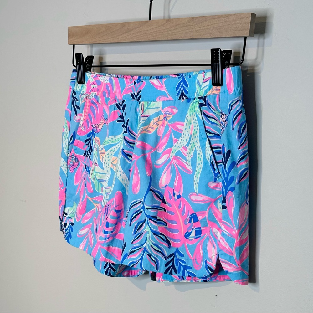 Lilly Pulitzer Ocean View Blue Pink Tropical Pull On Shorts Size XXS - Picture 4 of 11
